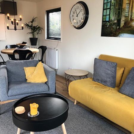 Prachtig Vakantiehuisje In Putten Exteriör bild